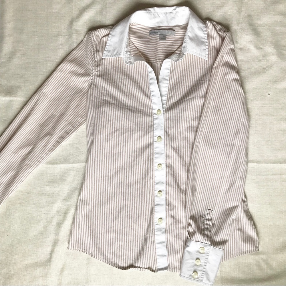 Women’s retro striped button down shirt